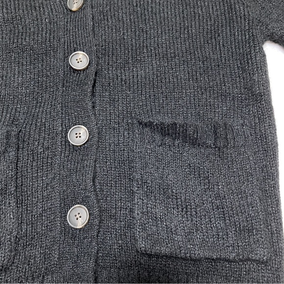 Old Navy Vintage-Style Cardigan Sweater - Picture 3 of 7